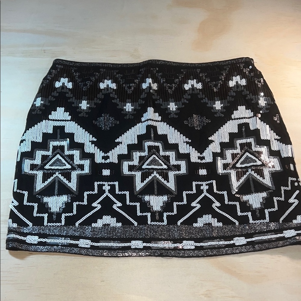 Black and White Patterned Women's Mini Skirt Aztec Sz S